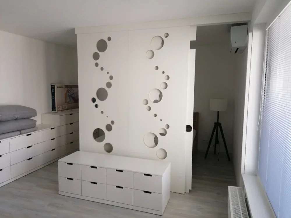 deliaca stena Bubble posuvná