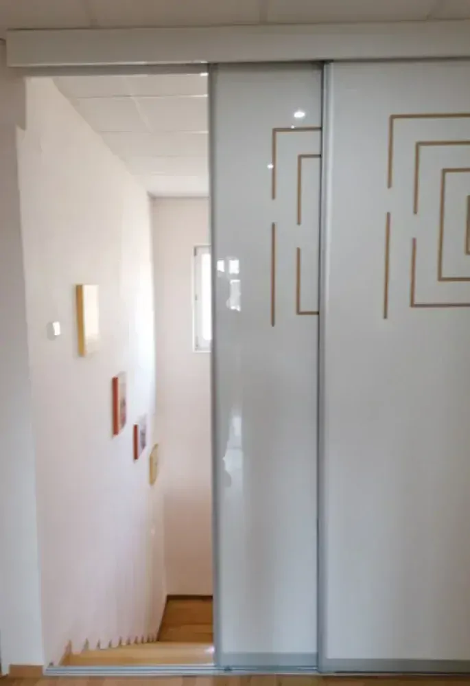 Deliaca stena Indiana - niečo iné